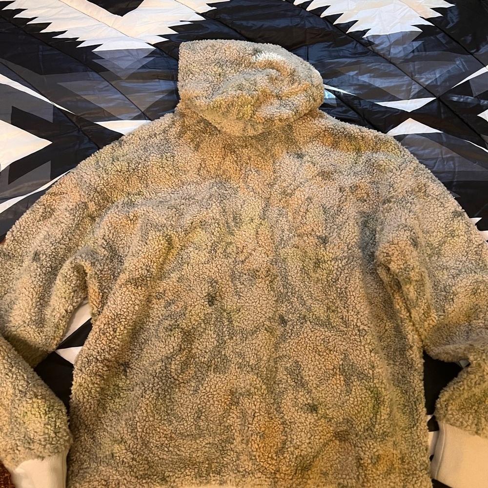 NEW Burton womens fleece hoodie. Size small. Zip up.